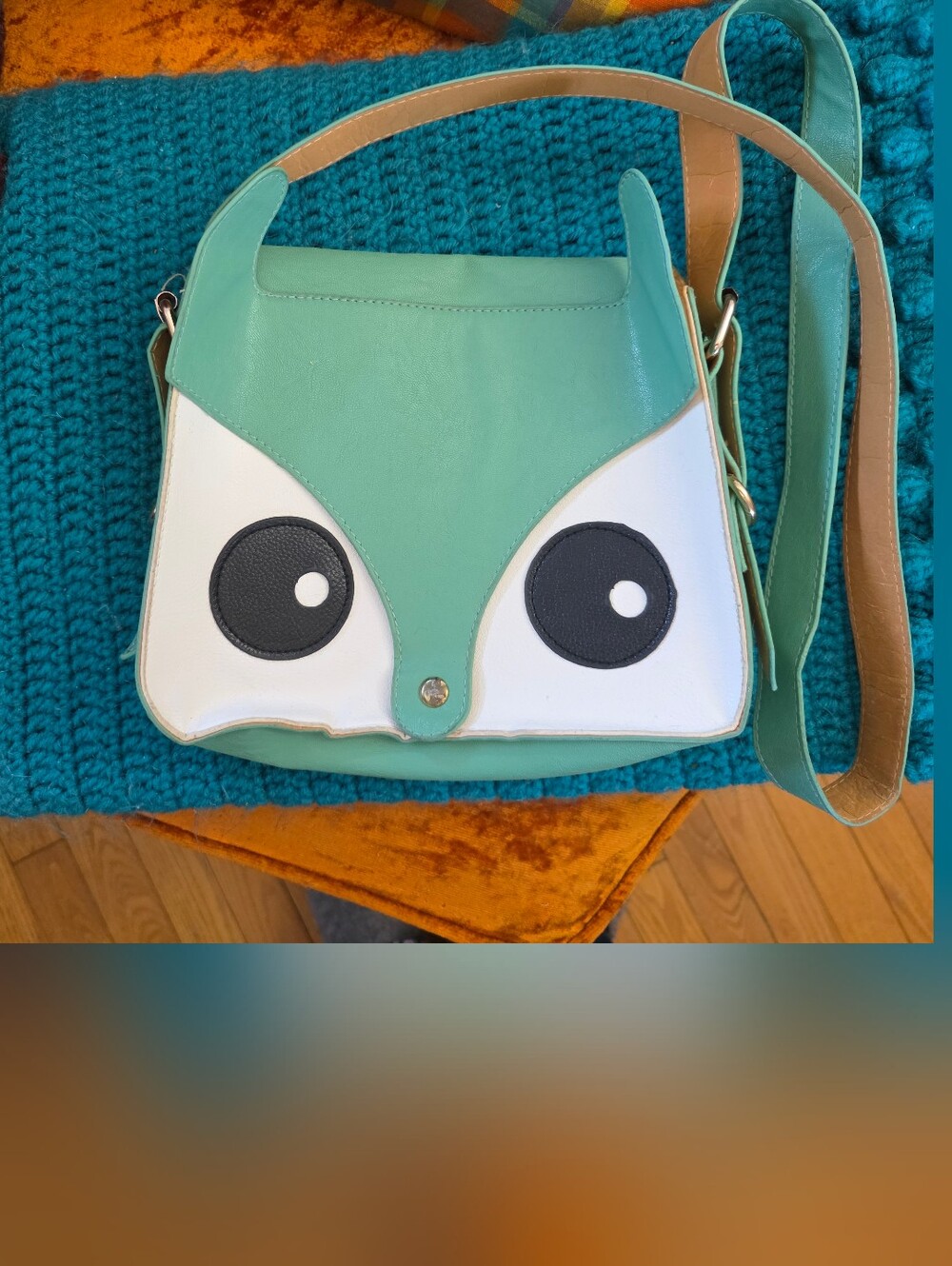 Green Fox-Accent Crossbody Bag